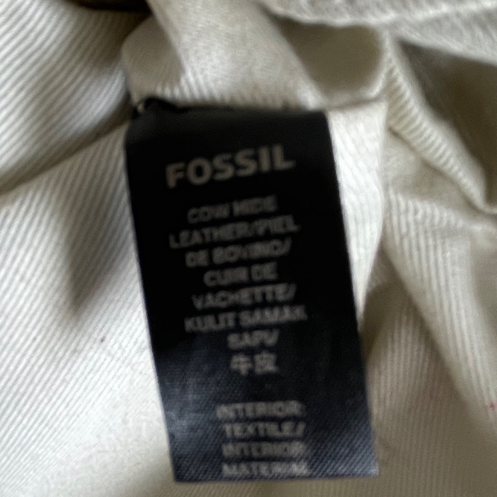 Fossil Genuine Leather Crossbody Bag​ - Picture 9 of 9